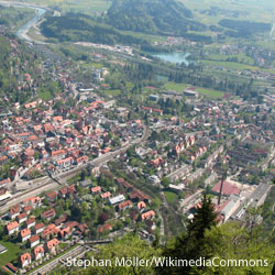 Kommunen, Innenpolitik